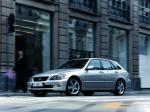 Lexus IS300 SportCross 2001 года (EU)